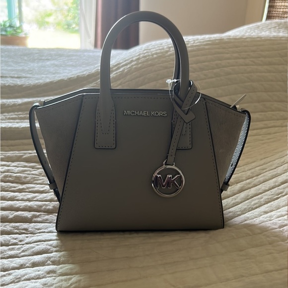 Michael Kors Purse - Picture 1 of 3